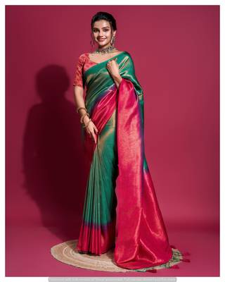 Green Silk Saree With Unstitched Blouse Piece 1