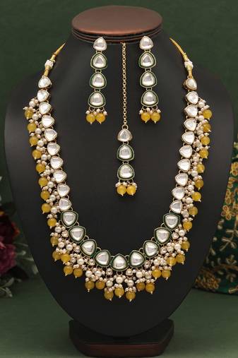 Yellow color kundan necklace set