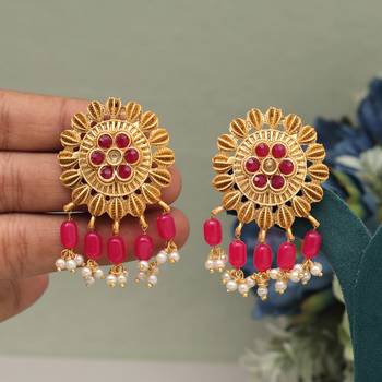 Rani color matte gold earrings 1