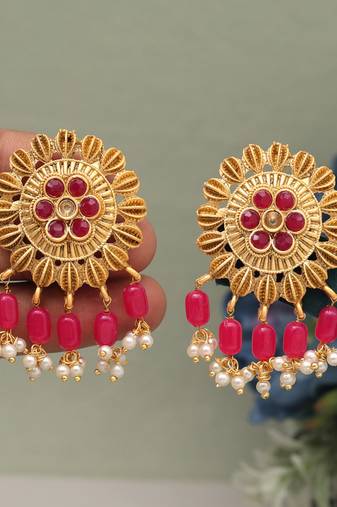 Rani color matte gold earrings