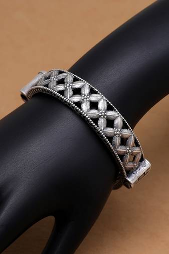 Silver color oxidised bracelet