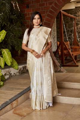 Koram Off White Kanjivaram Soft Satin Silk Zari Weaving Border And Woven Pallu Saree With Blouse For Women  1