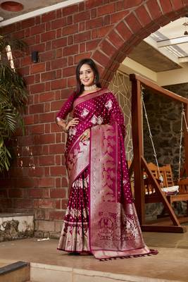 Koram Red Kanjivaram Soft Satin Silk Zari Weaving Border And Woven Pallu Saree With Blouse For Women 1