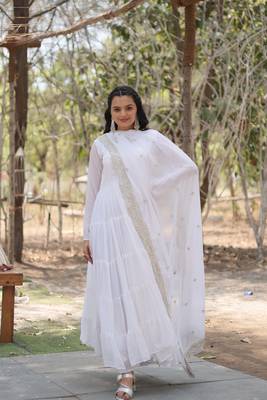 White colour georgette elegant partywear gown with dupatta 1