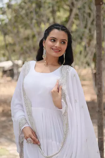 White colour georgette elegant partywear gown with dupatta
