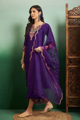 Purple colour ethnic readymade trendy stylish salwar kameez for party looks 2