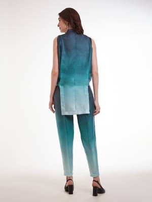 Blue gradient sleeveless pants set 3
