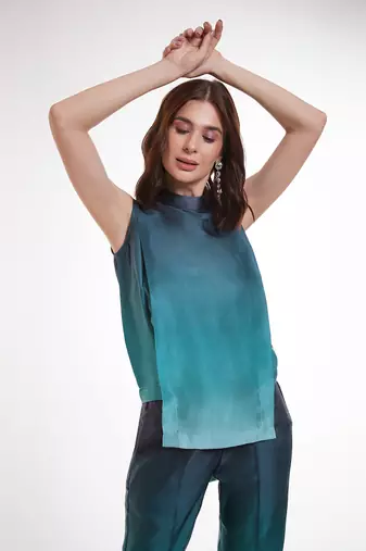 Blue gradient sleeveless pants set
