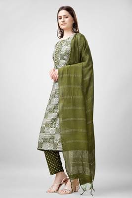 Mahendi colour ethnic rayon fabric beautifully printed ethnic casual suit 4
