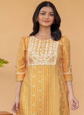 Women's rayon thread work  straight kurti with leggings set 2