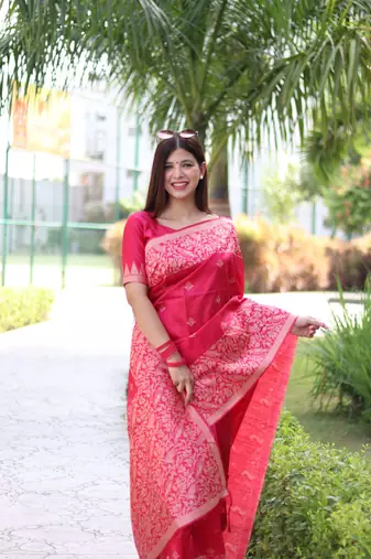 Pink Banglori silk blend Blend Woven Saree Festive Wear