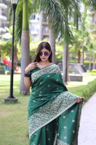 Green Banglori silk blend Blend Woven Saree Festive Wear