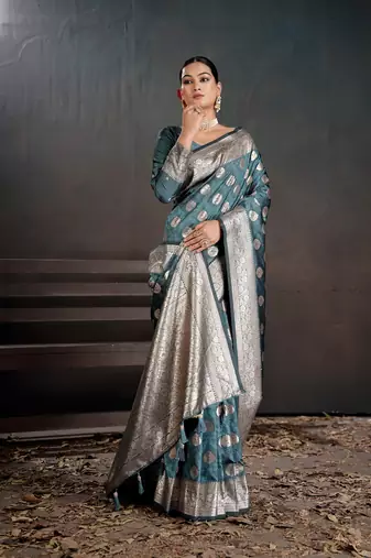 teal silk laheriya saree with designer pallu 