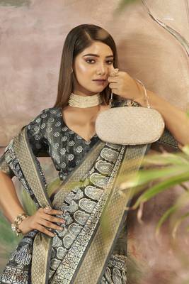 Carbon Grey Graceful Woven Border With Smart Printed Partywear Saree 3