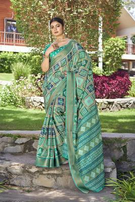 Woven Border With Printed Rama Kalamkari silk blend Ethnic Partywear Saree 1