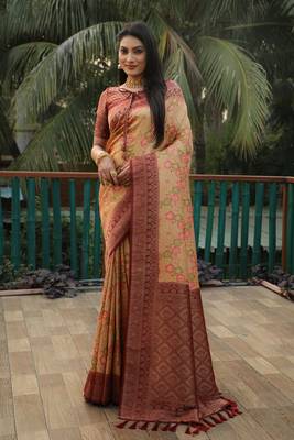 Koram Cream Kanjivaram Soft Silk Weaving Borders Havy Design Saree With Blouse For Women 3