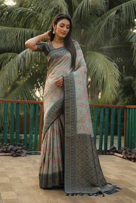 Koram Grey Kanjivaram Soft Silk Weaving Borders Havy Design Saree With Blouse For Women 2
