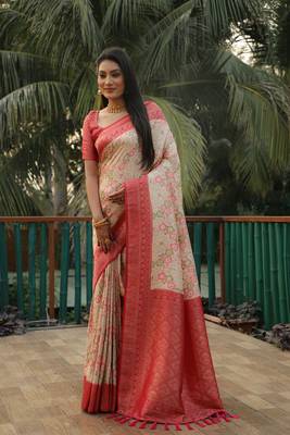 Koram Off White Kanjivaram Soft Silk Weaving Borders Havy Design Saree With Blouse For Women 3