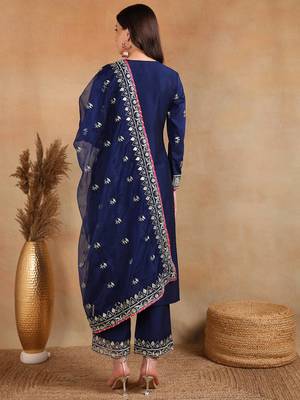 women navy blue silk blend solid yoke design straight kurta palazzo with dupatta 4