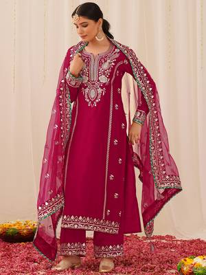 women pink silk blend solid yoke design straight kurta palazzo with dupatta 4