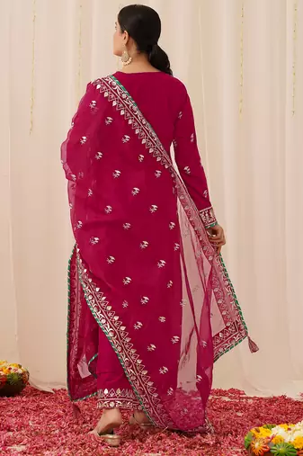 women pink silk blend solid yoke design straight kurta palazzo with dupatta