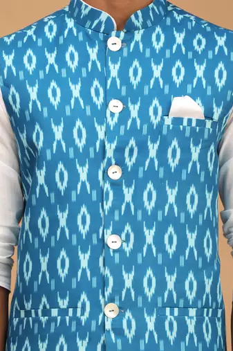 Men'S Turquoise And White Cotton Blend Jacket, Kurta And Pyjama Set