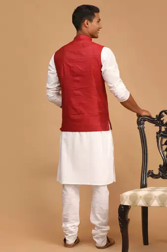 Men'S Maroon And White Cotton Blend Jacket, Kurta And Pyjama Set