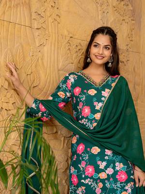 women green rayon blend floral printed straight kurta trousers with dupatta 2
