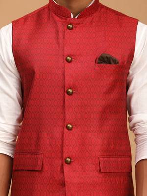 Men'S Maroon And White Cotton Blend Jacket, Kurta And Pyjama Set 4