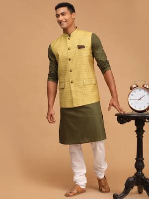 Men'S Dark Green, Yellow And White Cotton Blend Jacket, Kurta And Pyjama Set 1
