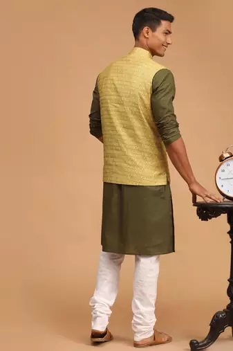 Men'S Dark Green, Yellow And White Cotton Blend Jacket, Kurta And Pyjama Set
