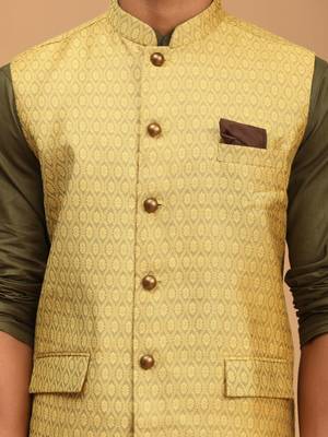 Men'S Dark Green, Yellow And White Cotton Blend Jacket, Kurta And Pyjama Set 4