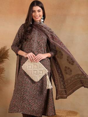 women grey rayon blend ethnic motifs printed straight kurta trousers with dupatta 2