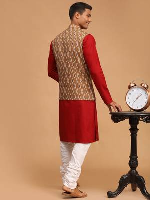 Maroon, Green And White Cotton Blend Jacket, Kurta And Pyjama Set 3