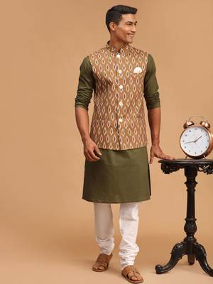 Green And White Cotton Blend Jacket, Kurta And Pyjama Set 1