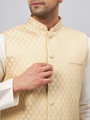 Men'S Cream Silk Blend Jacket, Kurta And Pyjama Set 4