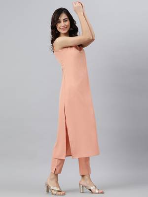 Janasya women's peach poly crepe solid kurta with pant and dupatta 3