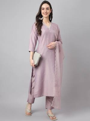 Janasya women's lavender chinon embellished kurta with pant and dupatta 3