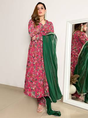Janasya women's pink georgette digital floral printed kurta with palazzo and dupatta 3