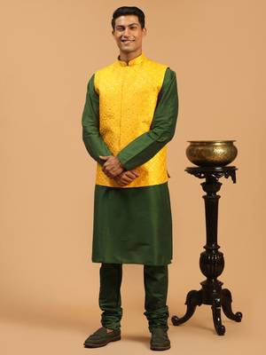 Green Silk Blend Jacket, Kurta And Pyjama Set 1