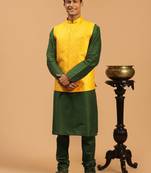 Men'S Green Silk Blend Jacket, Kurta And Pyjama Set
