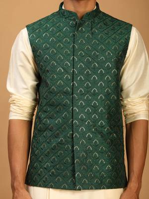 Cream And Green Cotton Blend Jacket, Kurta & Pyjama 4