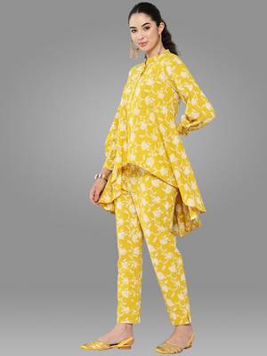 Janasya women's mustard cotton cambric floral print tunic with pant 4