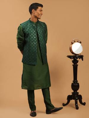 Green Silk Blend Jacket, Kurta & Pyjama 2