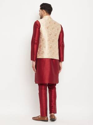Rose Gold And Maroon Silk Blend Jacket, Kurta And Pyjama Set 3