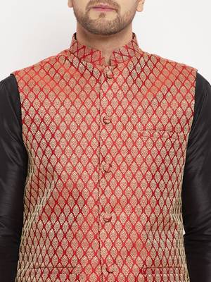 Gold And Maroon Silk Blend Jacket, Kurta And Pyjama Set 4