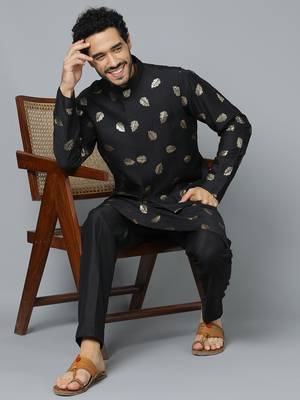 Men'S Black Cotton Blend Jacket, Kurta And Pyjama Set 2
