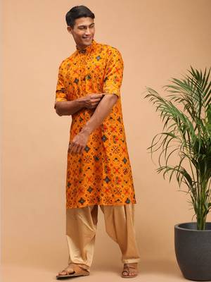 Men'S Yellow And Rose Gold Cotton Blend Kurta And Patiala Set 1
