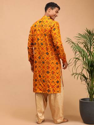 Men'S Yellow And Rose Gold Cotton Blend Kurta And Patiala Set 3