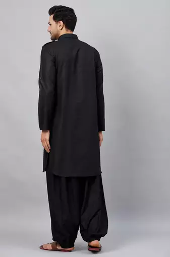 Vastramay men's black cotton blend kurta and patiala set